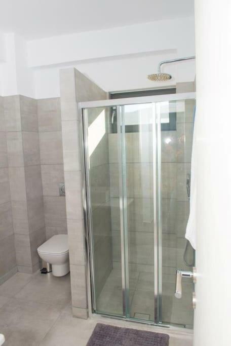 Irene Twin Condo 普拉塔里亚 外观 照片